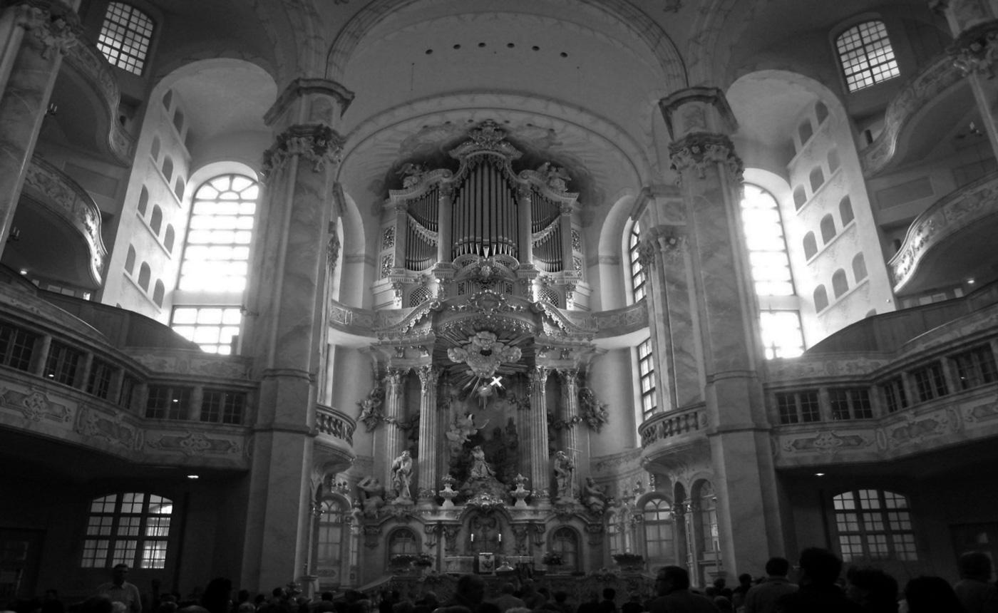 Frauenkirche_-inside