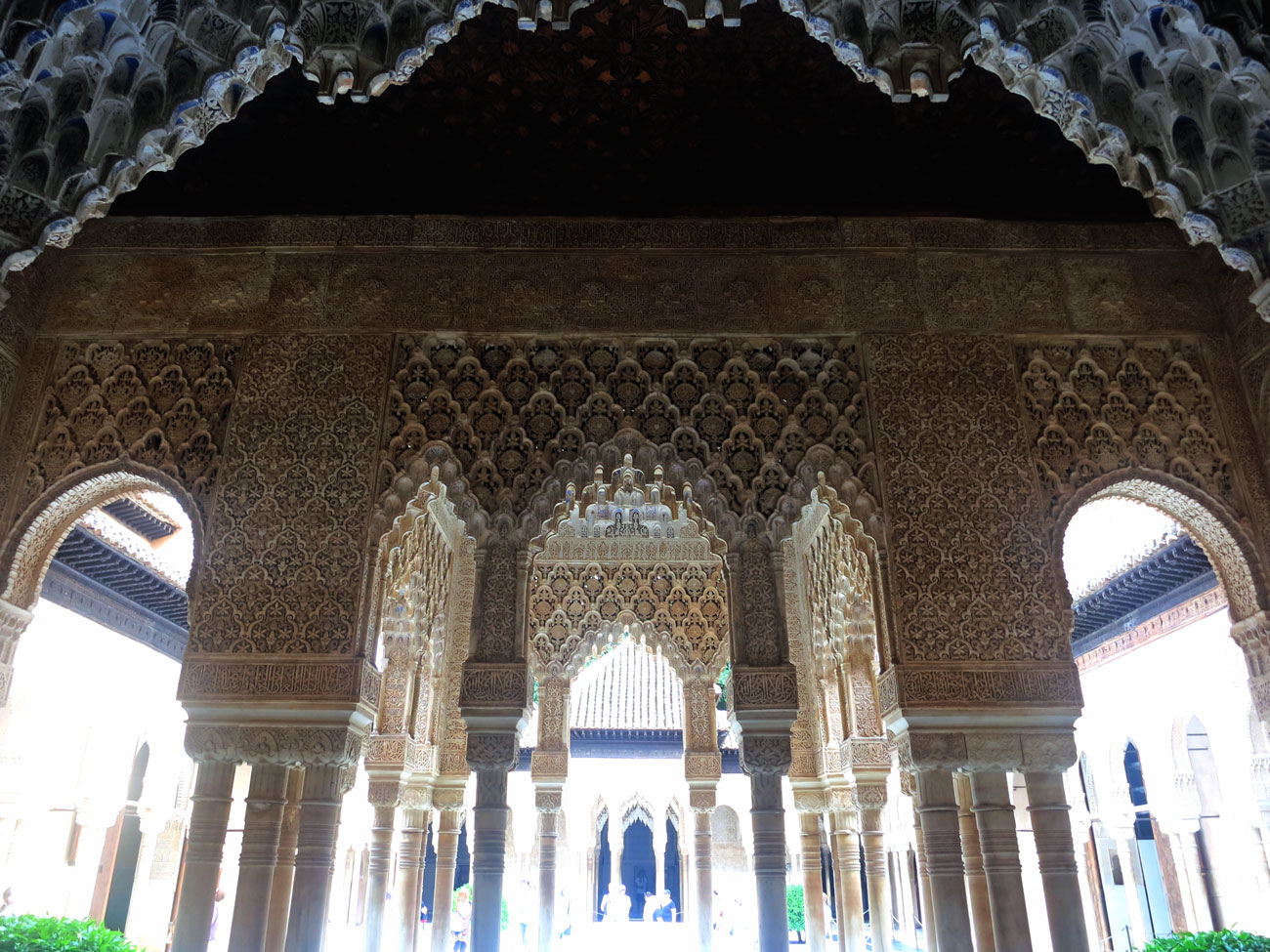 alhambra_-in-the-back-light