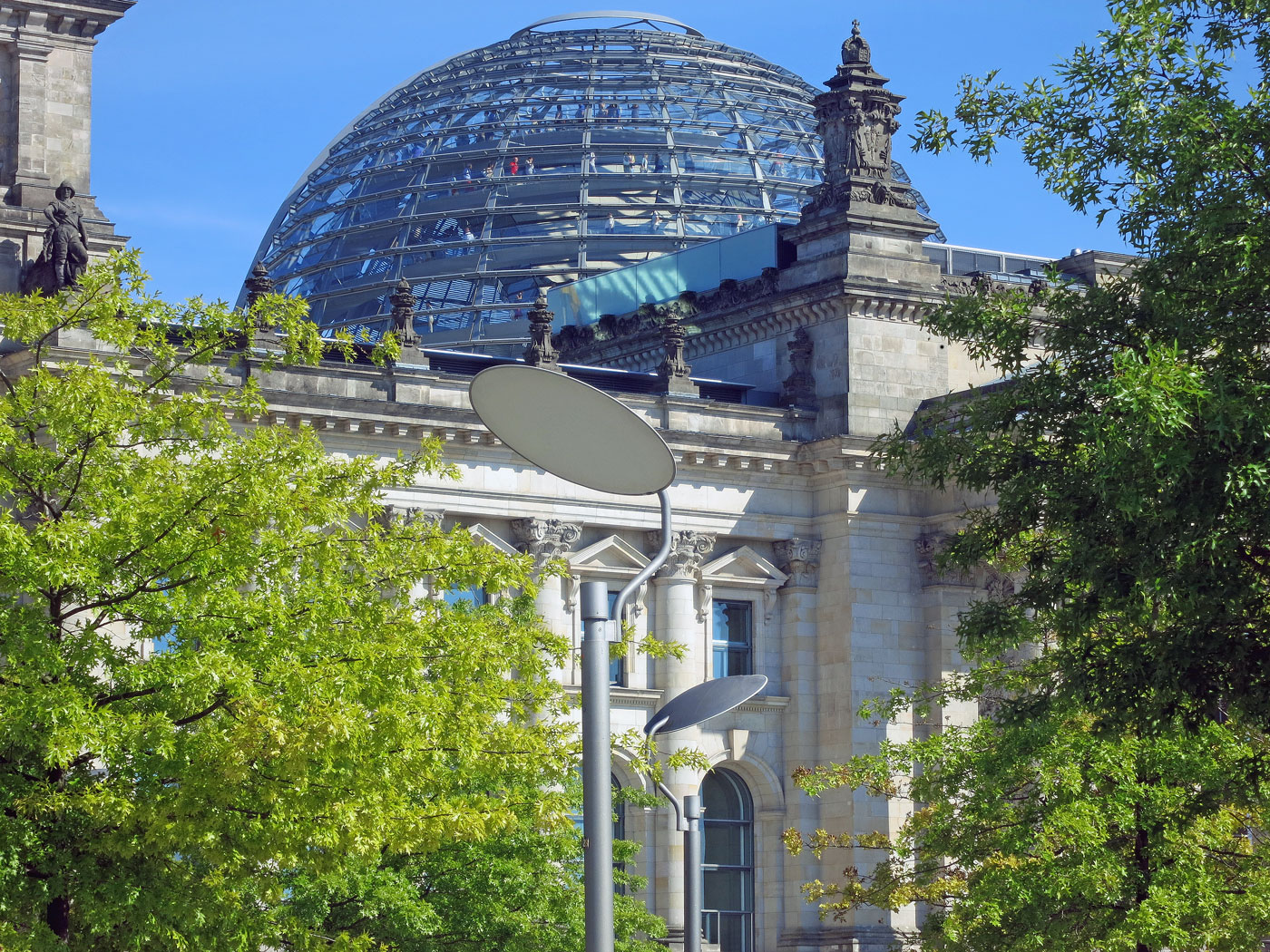 glass-dome-of-the-Reichstag