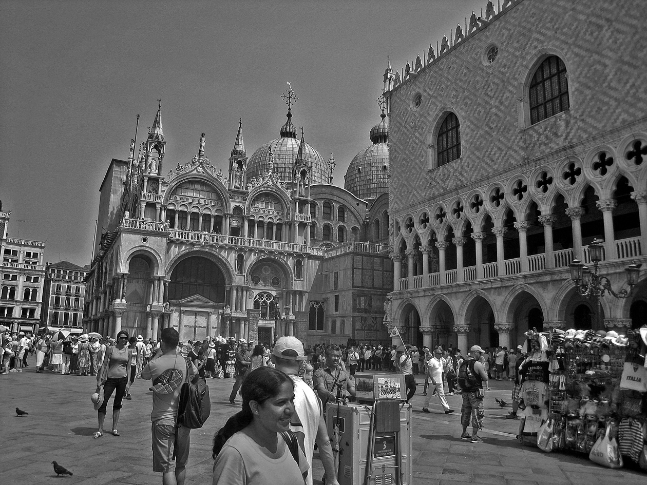 tourist-the-conqueros